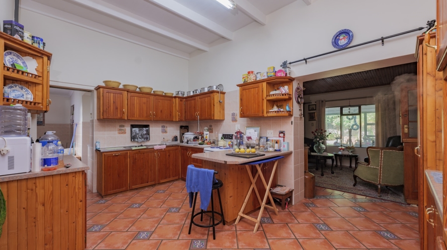 5 Bedroom Property for Sale in Bredasdorp Western Cape